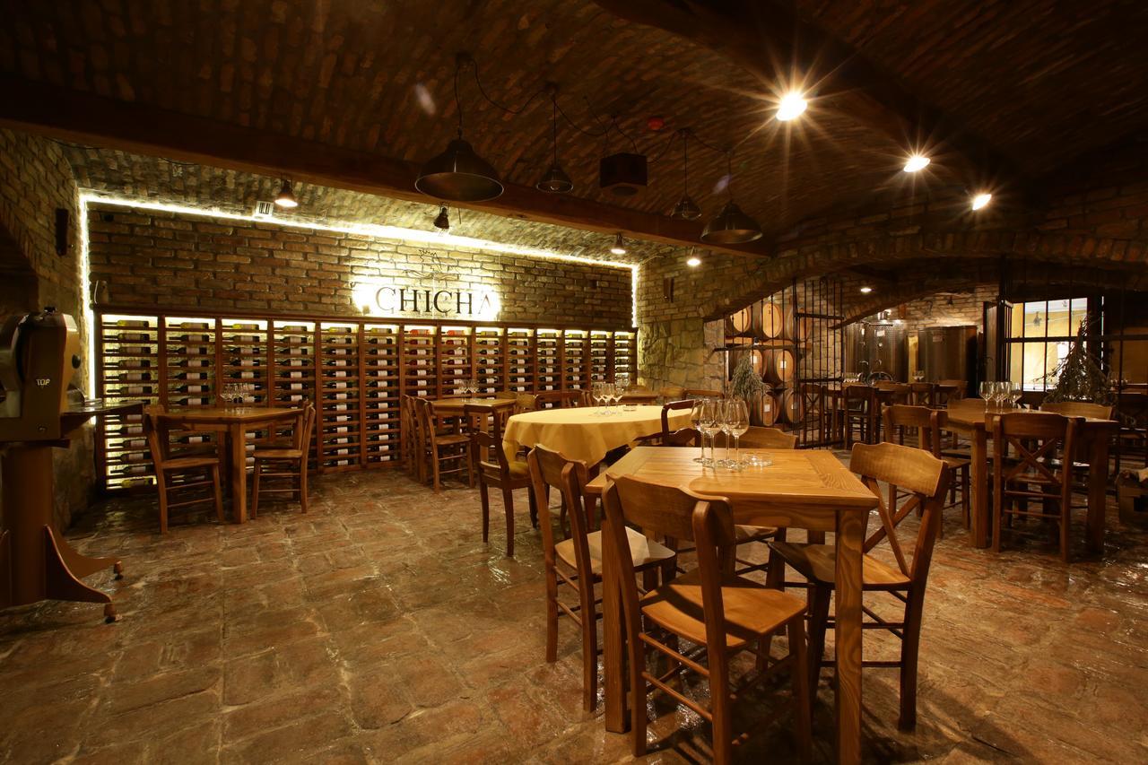 Garni Hotel Chicha - Winery Skrbic Belgrado Exterior foto